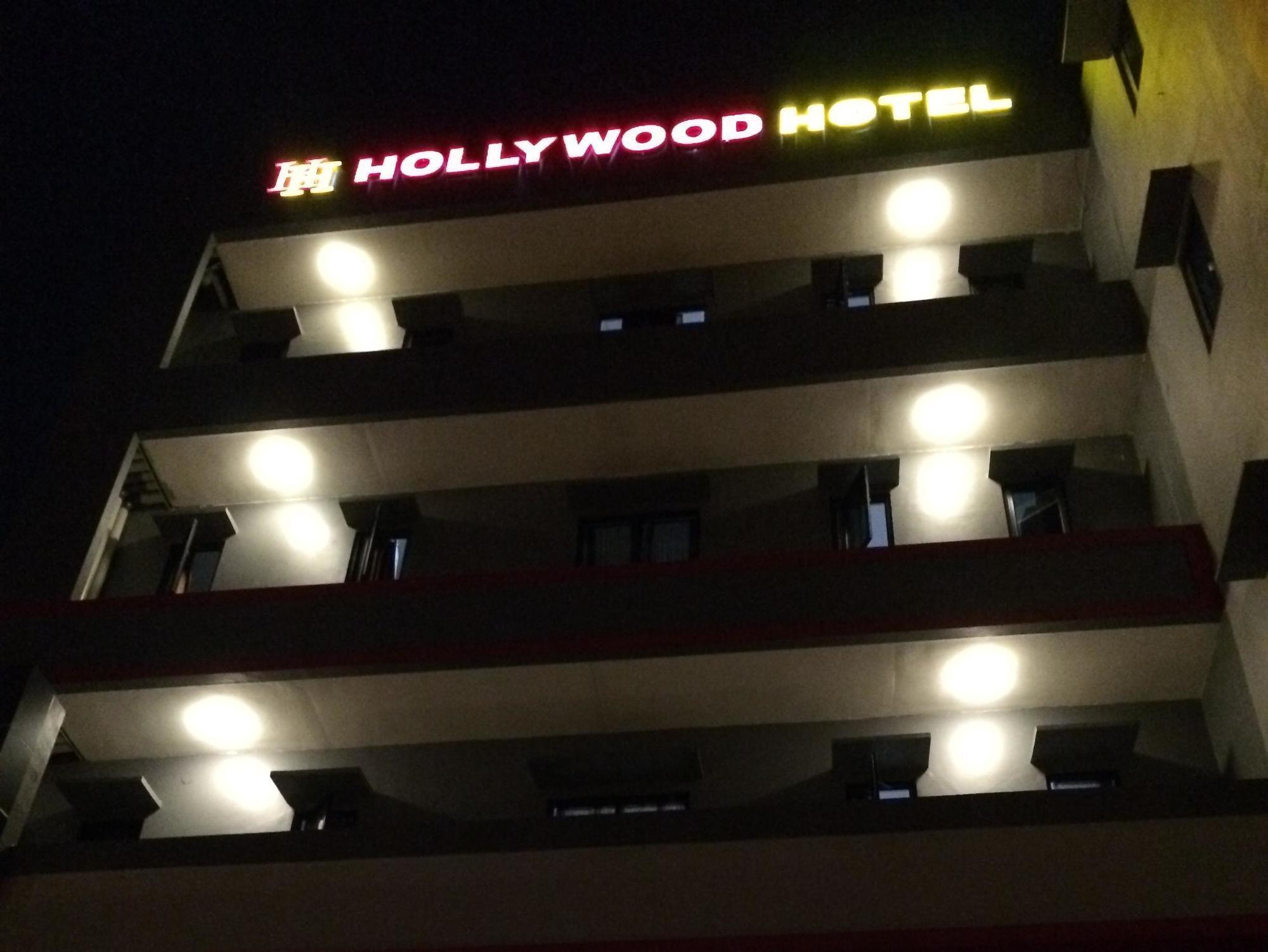 Hollywood Hotel Джакарта Екстериор снимка